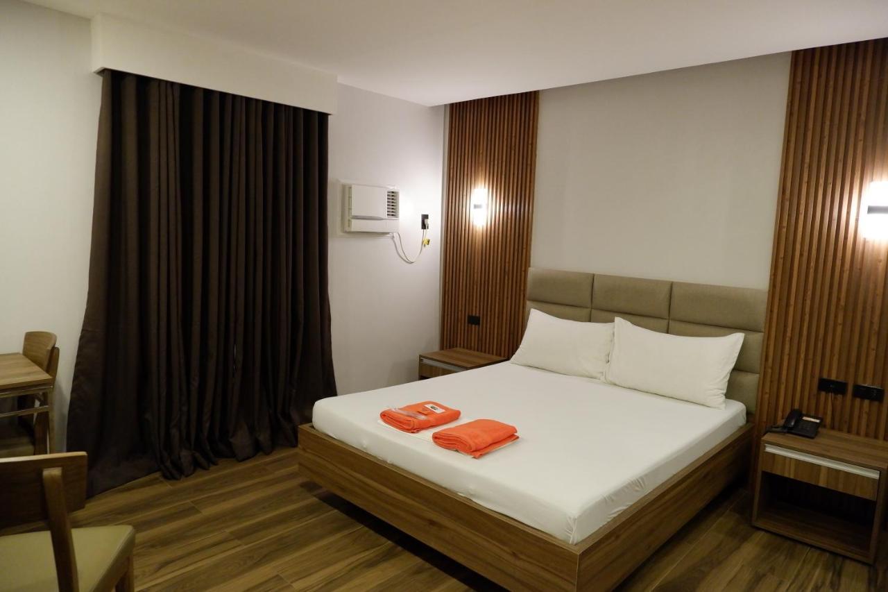 El Vistra Traveller'S Inn Calumpit Exteriör bild